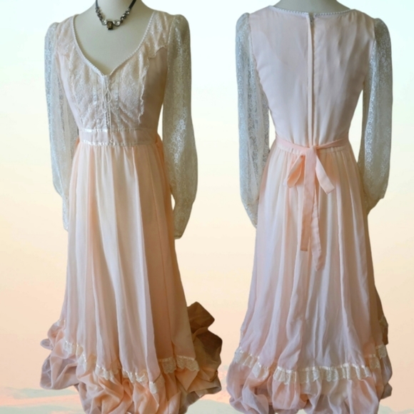 Gunne Sax Dresses & Skirts - GUNNE SAX | 70s PEACH, LACE & PEARLS PRAIRIE DRESS